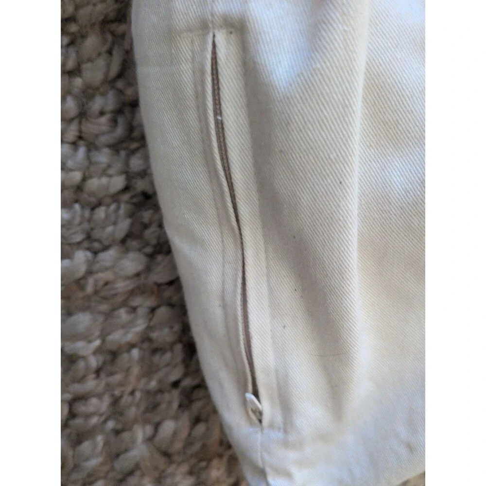 Homemedics Buckwheat Pillow  Adjustable Neck/Shoulder Cradle Adjustment.